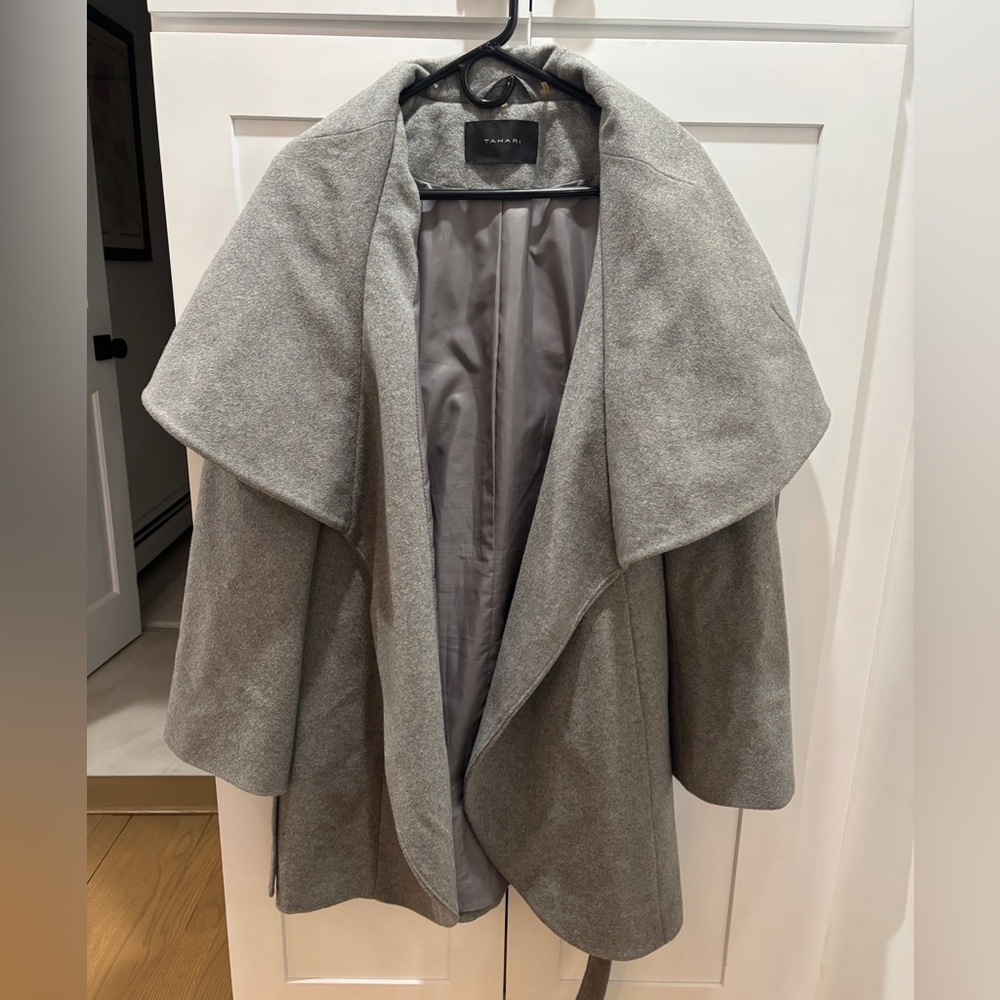 Tahari Cocoon women’s coat